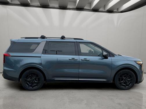Astra Blue 2025 Kia Carnival Hybrid SX