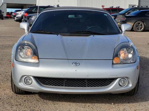 2005 Toyota MR2 ZZT230L Base