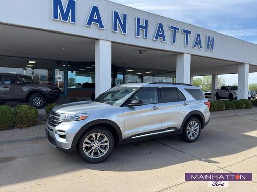 Iconic Silver Metallic 2023 Ford Explorer XLT