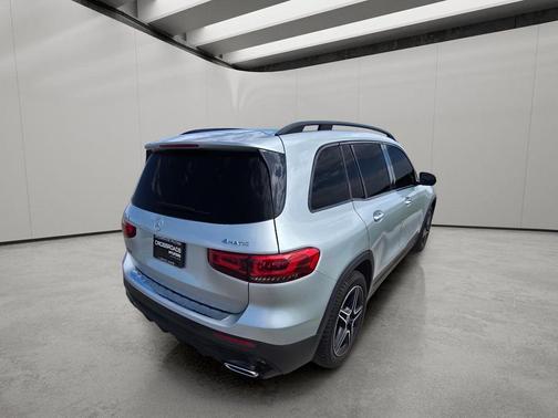 Iridium Silver Metallic 2022 Mercedes-Benz GLB 250 4MATIC