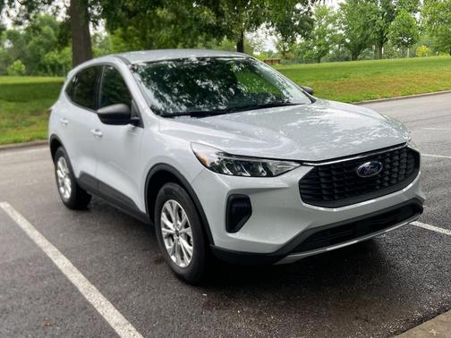 Space Silver Metallic 2025 Ford Escape Active