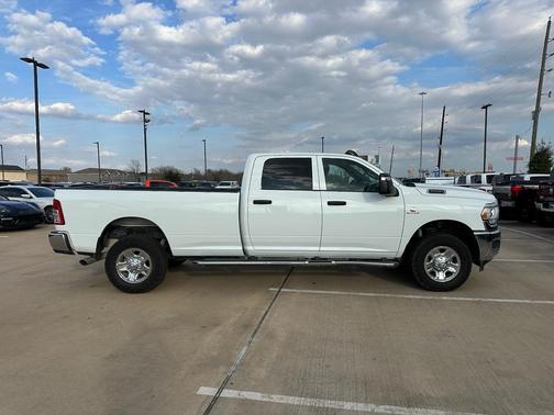 2024 RAM 2500 Tradesman Crew Cab 4x4 8' Box