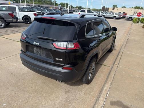 Diamond Black Crystal Pearlcoat 2019 Jeep Cherokee Latitude Plus