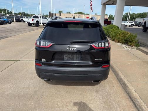 Diamond Black Crystal Pearlcoat 2019 Jeep Cherokee Latitude Plus