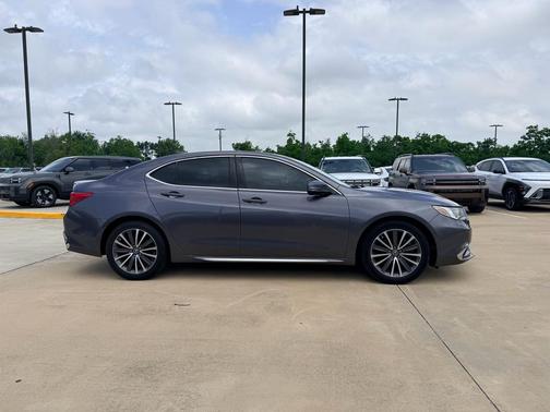 Crystal Black Pearl 2018 Acura TLX Base