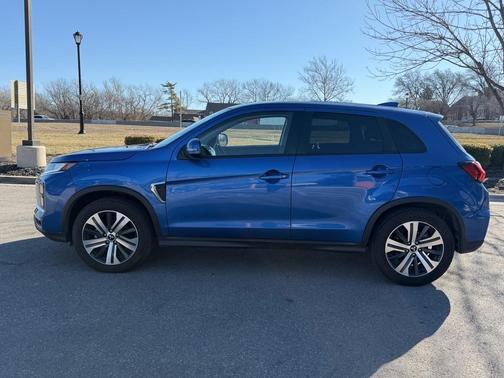 2024 Mitsubishi Outlander Sport SE