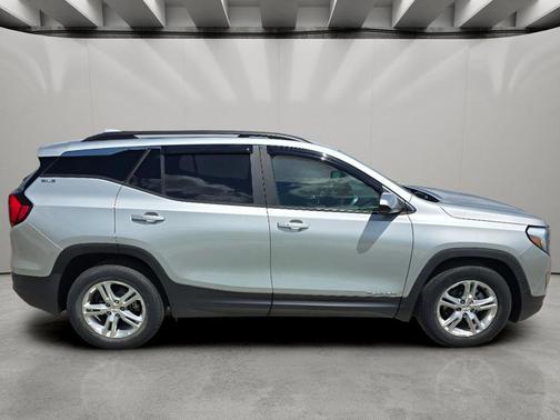 Quicksilver Metallic 2021 GMC Terrain SLE