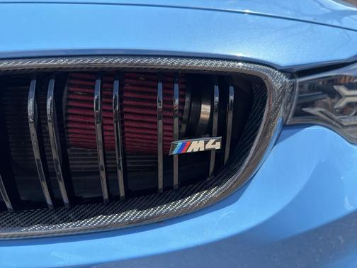 Yas Marina Blue Metallic 2016 BMW M4 Base
