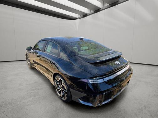 Onyx Black 2024 Hyundai IONIQ 6 SEL