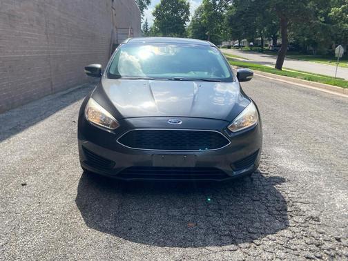 Magnetic Metallic 2017 Ford Focus SE