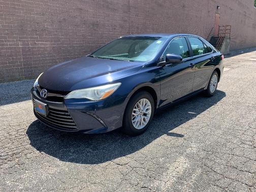 Blue Crush Metallic 2016 Toyota Camry LE