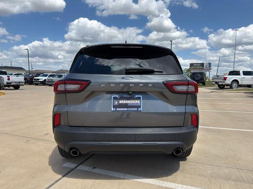 Carbonized Gray Metallic 2025 Ford Escape ST-Line