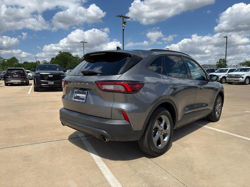 Carbonized Gray Metallic 2025 Ford Escape ST-Line
