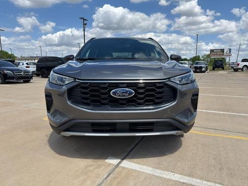 Carbonized Gray Metallic 2025 Ford Escape ST-Line