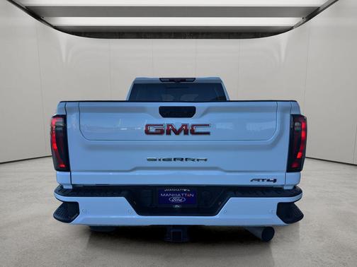 2024 GMC Sierra 2500 AT4