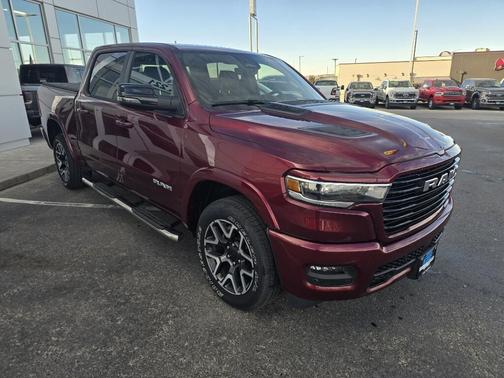 Delmonico Red Pearlcoat 2025 RAM 1500 Laramie