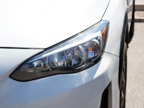 Crystal White Pearl 2021 Subaru Crosstrek Premium