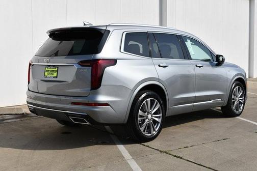 2025 Cadillac XT6 Premium Luxury FWD