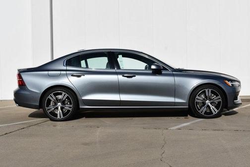 2021 Volvo S60 INSCRIPTION
