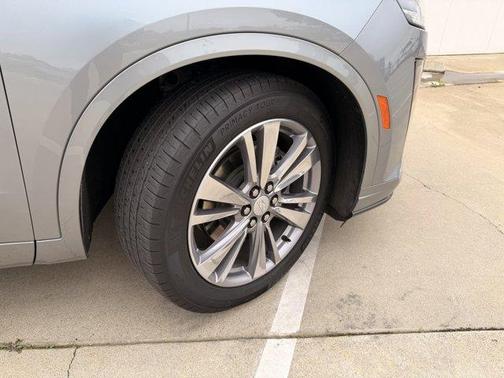 2025 Cadillac XT6 Premium Luxury FWD