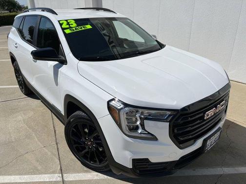 2023 GMC Terrain SLE