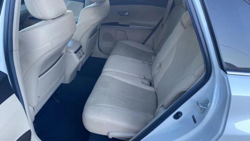 2012 Toyota Venza LE