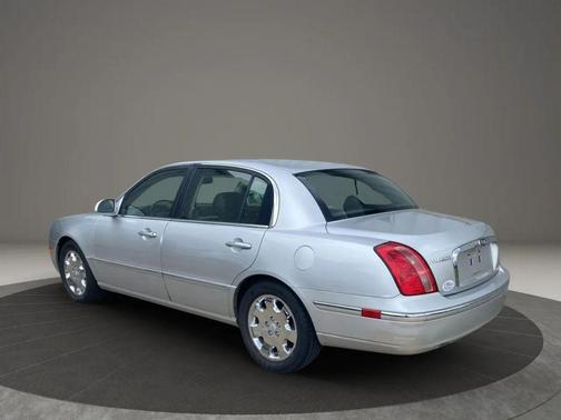 2008 Kia Amanti Sedan 4D