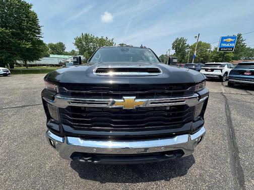2025 Chevrolet Silverado 3500 LT