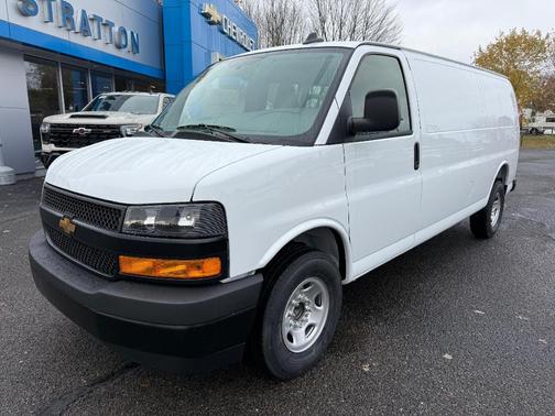 2025 Chevrolet Express 2500 Work Van