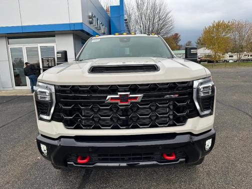 2026 Chevrolet Silverado 2500 ZR2