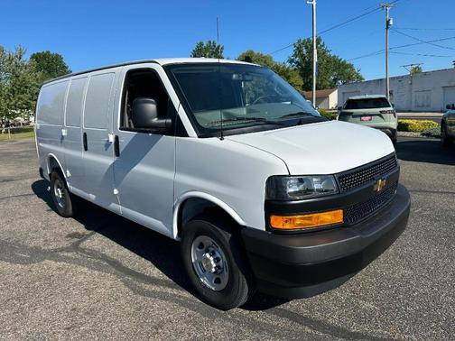 2025 Chevrolet Express 2500 Work Van