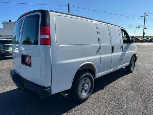 2025 Chevrolet Express 2500 Work Van