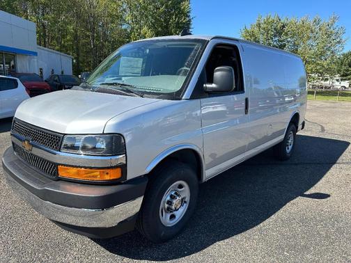 2025 Chevrolet Express 2500 Work Van