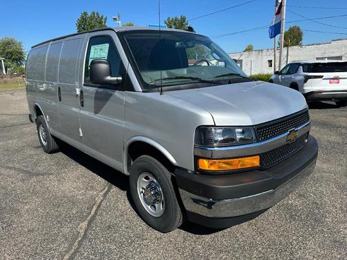 2025 Chevrolet Express 2500 Work Van