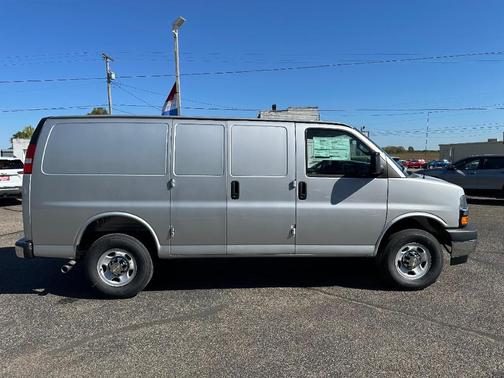 2025 Chevrolet Express 2500 Work Van