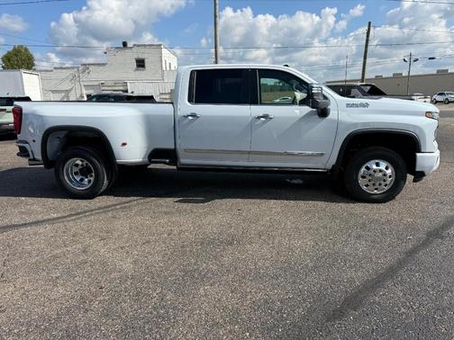 2026 Chevrolet Silverado 3500 High Country