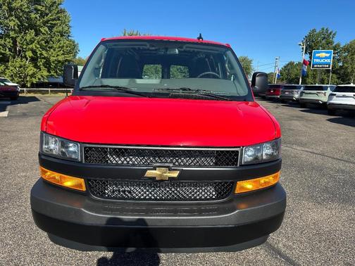 2025 Chevrolet Express 2500 Work Van