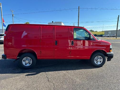 2025 Chevrolet Express 2500 Work Van