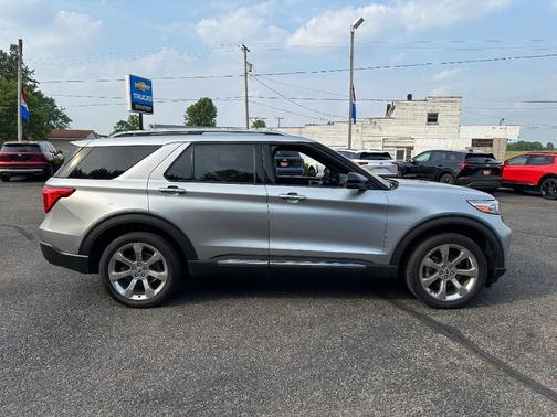 2020 Ford Explorer Platinum
