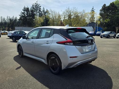 2023 Nissan Leaf SV PLUS