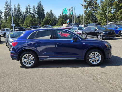 2022 Audi Q3 45 S line Premium