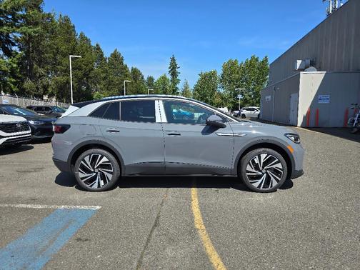 2025 Volkswagen ID.4 Pro S Plus