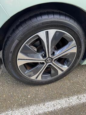 2018 Nissan Leaf SV