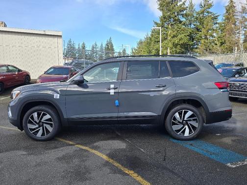 2025 Volkswagen Atlas 2.0T SE