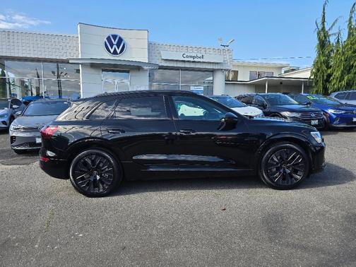 2024 Audi Q8 e-tron Premium