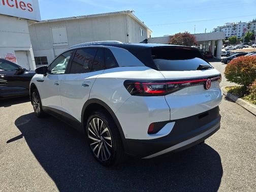 2023 Volkswagen ID.4 Pro S Plus