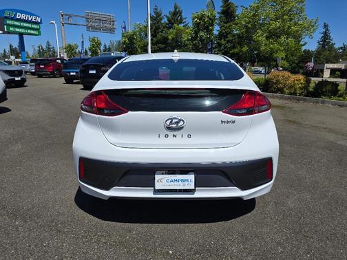 2020 Hyundai IONIQ Hybrid SE