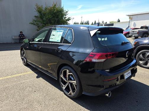 2025 Volkswagen Golf GTI 2.0T SE
