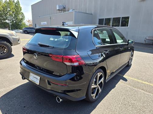 2025 Volkswagen Golf GTI 2.0T SE