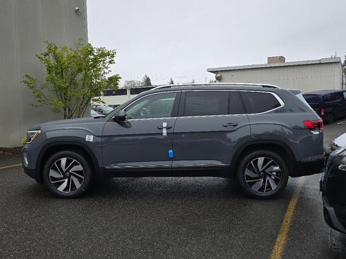 2025 Volkswagen Atlas 2.0T SEL
